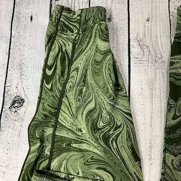 ATHLETA Brooklyn Joggers Sumi Green Marble - Picture 4 of 6